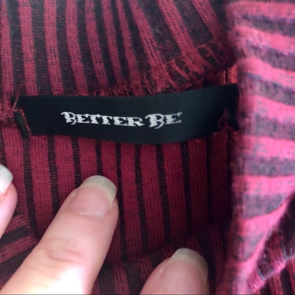 Better Be Maroon Crop - Picture 2 of 4